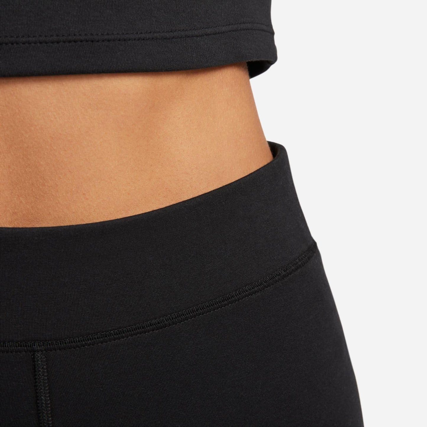 Nike Sportswear Classics Women's High-Waisted 8'' Biker Shorts, Size M